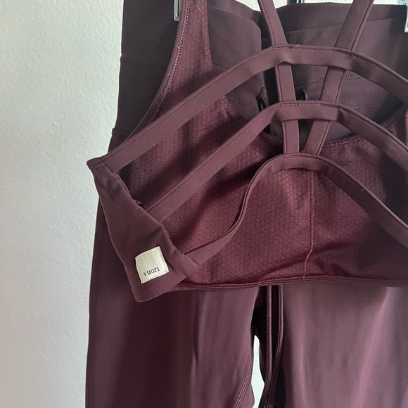 Vuori Workout Set - Picture 3 of 7